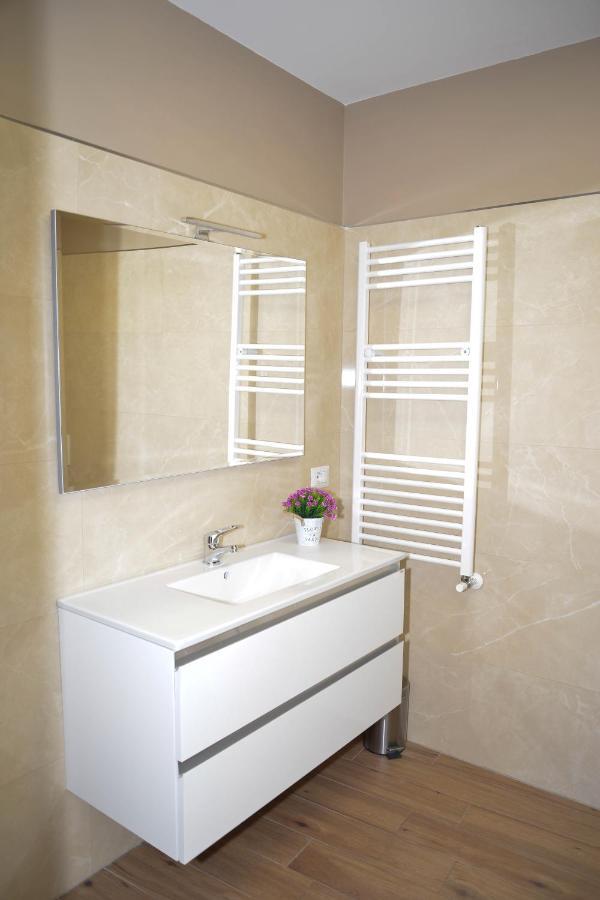 רומא Fidia Palace Marco Aurelio'S Apartment Colosseo מראה חיצוני תמונה